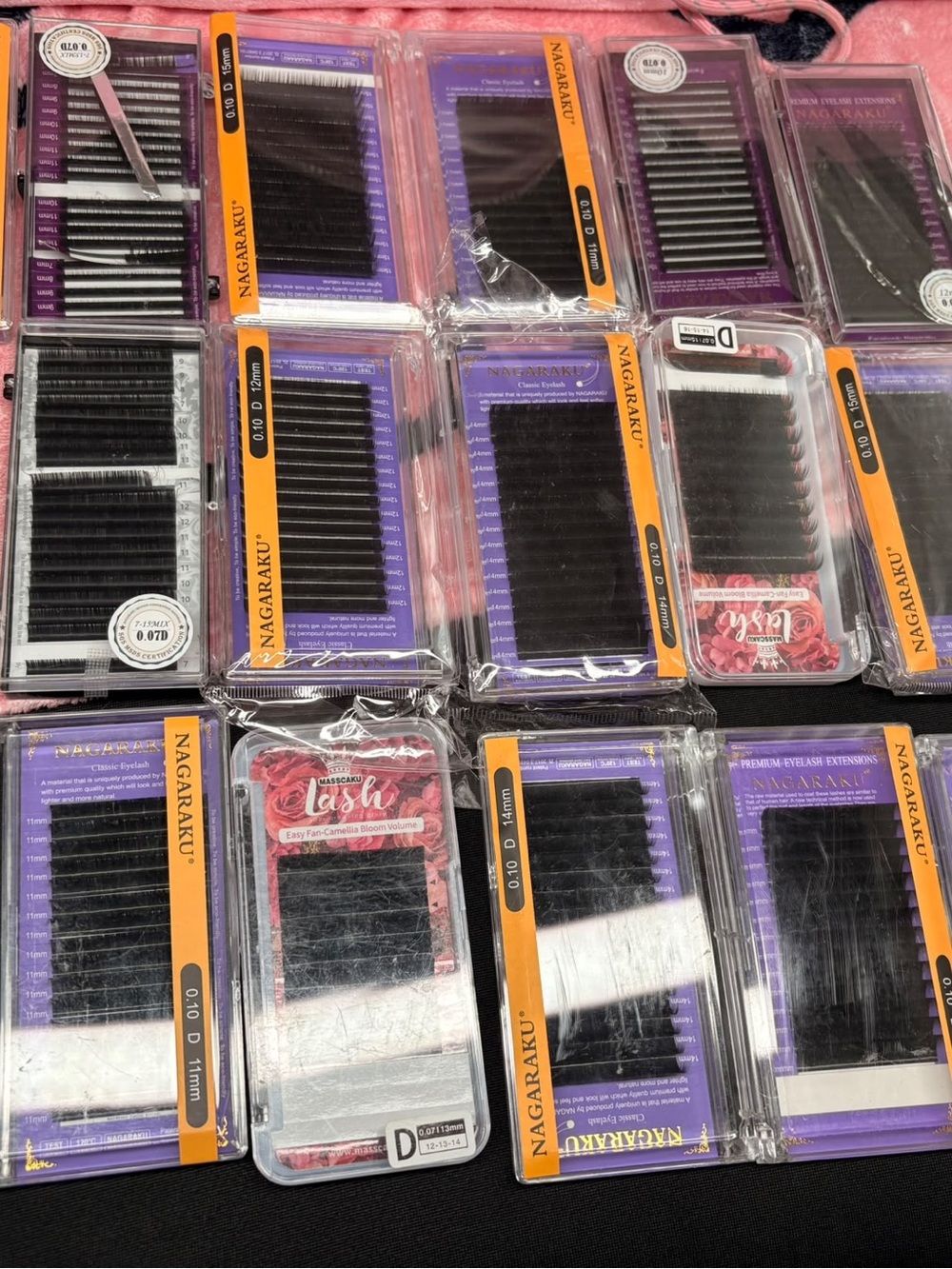 Black Eyelash Extension Trays - Multiple Lengths